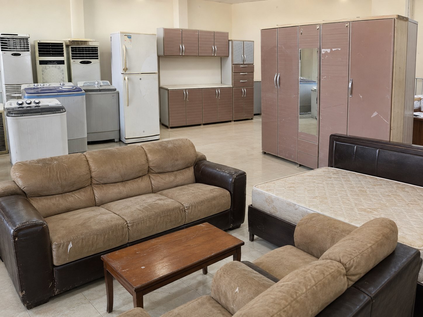 Used furniture and household items